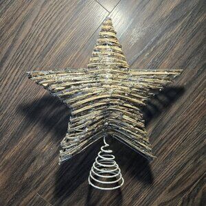 Shabby Chic/Cottagecore Style Wicker/Straw & Sequin Holiday Tree Topper NWOT